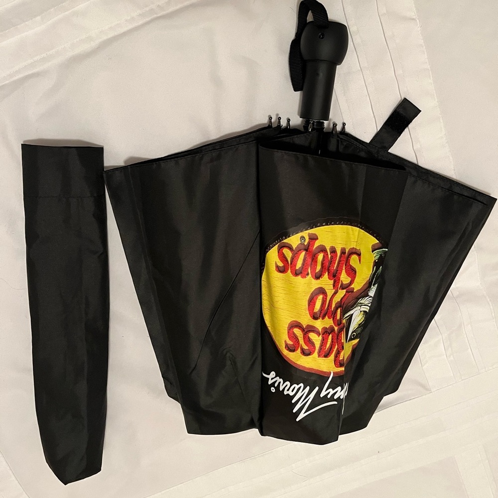 Bass Pro Shops Automatic
Umbrella